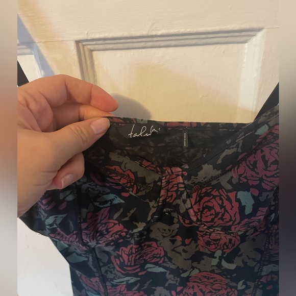 Aritzia Talula Rose Print Bustier Tank - Picture 4 of 4
